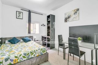 Piso en venta en El Turó de la Peira en Barcelona
