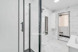 Piso en venta en El Turó de la Peira en Barcelona