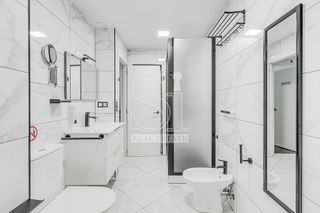 Piso en venta en El Turó de la Peira en Barcelona