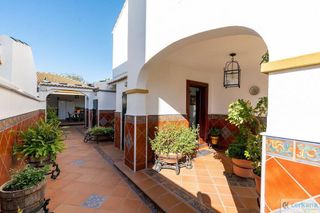 Chalet en venta en Sanlúcar la Mayor