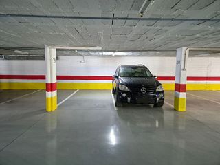 Garaje en venta en Nueva Andalucía centro en Marbella