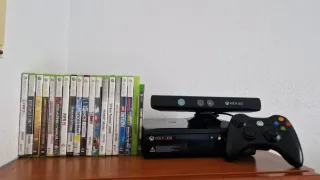 Xbox 360 Negra con Kinect y Mando