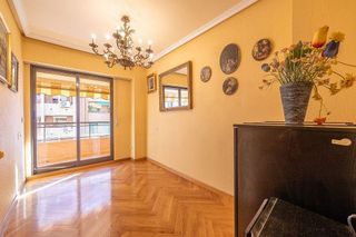 Piso en venta en San Antón en Alicante