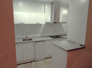 Piso en alquiler en Los Remedios en Sevilla