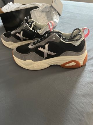 Zapatillas Munich Mujer Talla 40 Nuevas