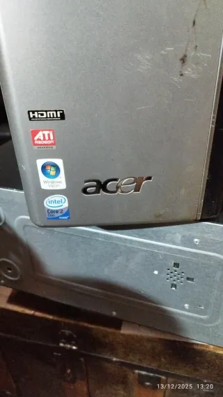 Ordenador Acer Torre Negro/Plata. Retirada en mano