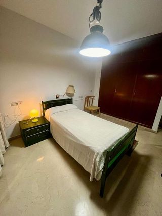 Piso en alquiler en Los Remedios en Sevilla