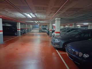 Garaje en alquiler en La Nova Esquerra de l'Eixample en Barcelona