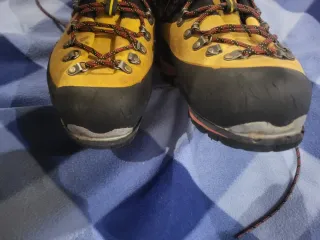 Equipo de montaña Sportiva