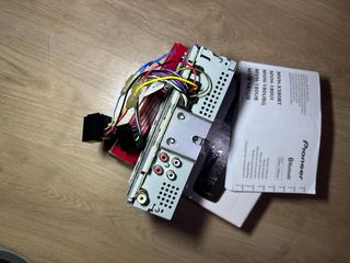 Radio Pioneer MVH-180UI Digital Media Receiver