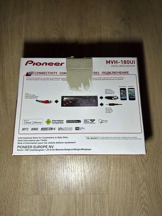 Radio Pioneer MVH-180UI Digital Media Receiver