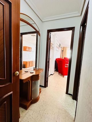 Piso en alquiler en Cruz Roja en Sevilla