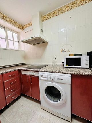 Piso en alquiler en Cruz Roja en Sevilla