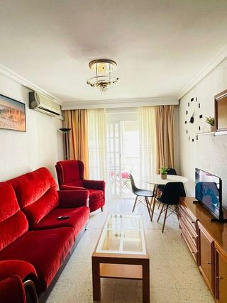 Piso en alquiler en Cruz Roja en Sevilla