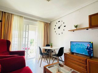 Piso en alquiler en Cruz Roja en Sevilla