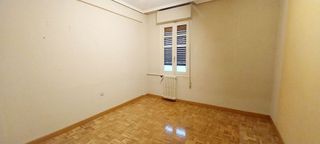 Piso en alquiler en Centro Ciudad en León