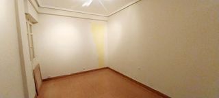 Piso en alquiler en Centro Ciudad en León