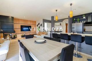 Chalet en venta en Castellví de Rosanes