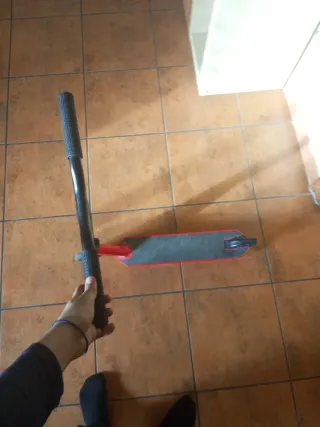 Patín un poco viejo pero se puede usar pero sirve