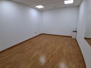 Local comercial en venta en Santa Cruz - Industria - Polígono Campollano en Albacete