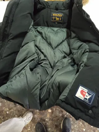 Abrigo plumífero Woolrich negro