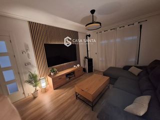 Casa adosada en venta en Yecla