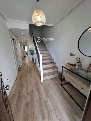 Casa adosada en venta en Yecla