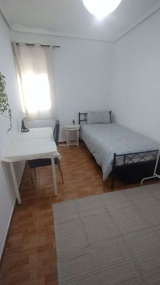 Piso en alquiler en La Malva-rosa en Valencia