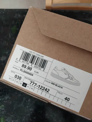 Zapatillas Pepe Jeans negras con estampado animal