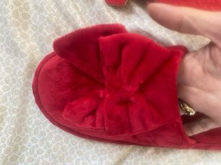 Ciabatte rosse in pile regalo di natale perfetto