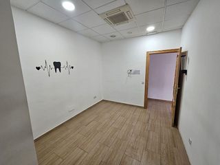 Local comercial en alquiler en Puerta de Cuartos - Avda. de Portugal en Talavera de la Reina