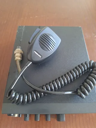 Radio CB Emisora President Johnson Nero