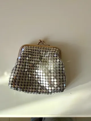 Bolso granate y monedero