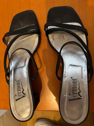 Sandalias Vermont tacón negro y plata