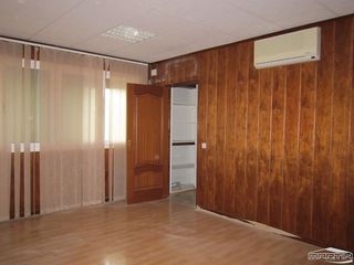 Nave industrial en venta en Lucena