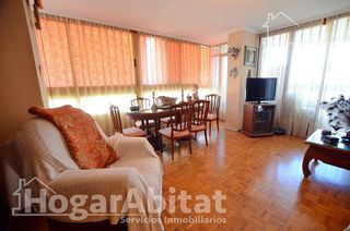 Piso en venta en Vistahermosa en Alicante