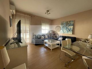 Piso en alquiler en Pedro Salvador - Las Palmeritas en Sevilla