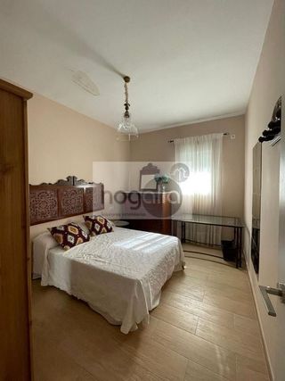 Piso en alquiler en Pedro Salvador - Las Palmeritas en Sevilla