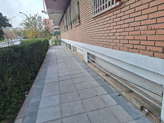 Local comercial en venta en Parque Lisboa - La Paz en Alcorcón