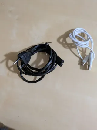 PS4 512GB Nera + 2 giochi