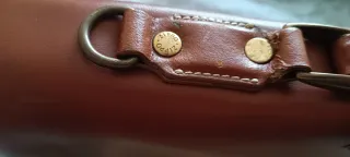 Maletín de piel marrón