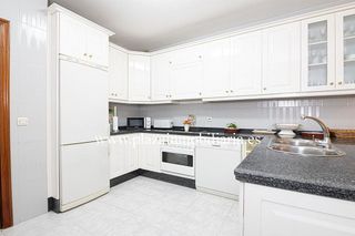 Casa adosada en venta en Lucena