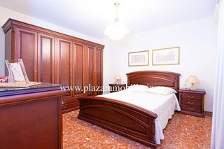 Casa adosada en venta en Lucena