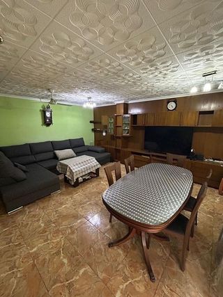 Piso en venta en Zona Calle Valencia en Torrent