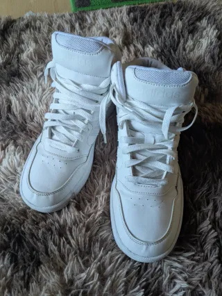 Deportivas Nike Air Force y Adidas como nuevas.