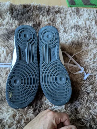 Deportivas Nike Air Force y Adidas como nuevas.