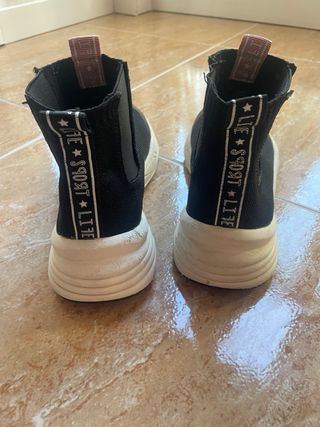 Botín escarpín mujer negro y blanco