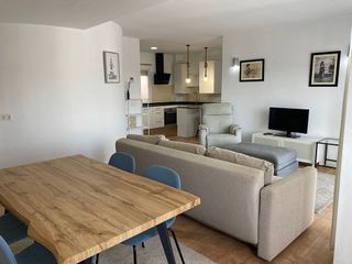 Piso en alquiler en Parque Victoria Eugenia en Málaga