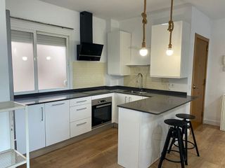 Piso en alquiler en Parque Victoria Eugenia en Málaga