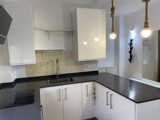 Piso en alquiler en Parque Victoria Eugenia en Málaga